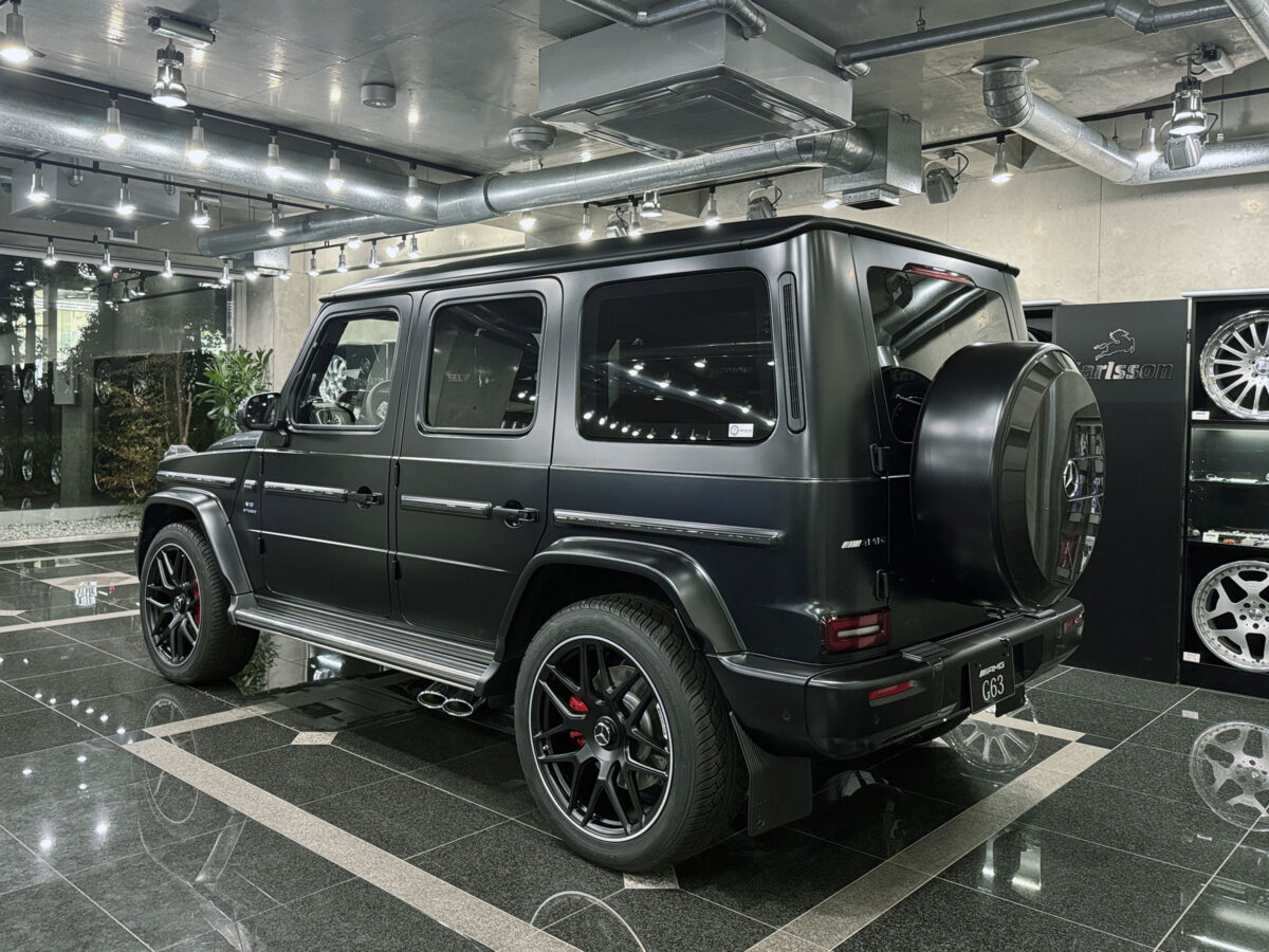 G63black_blackgray_aw22_03_5282