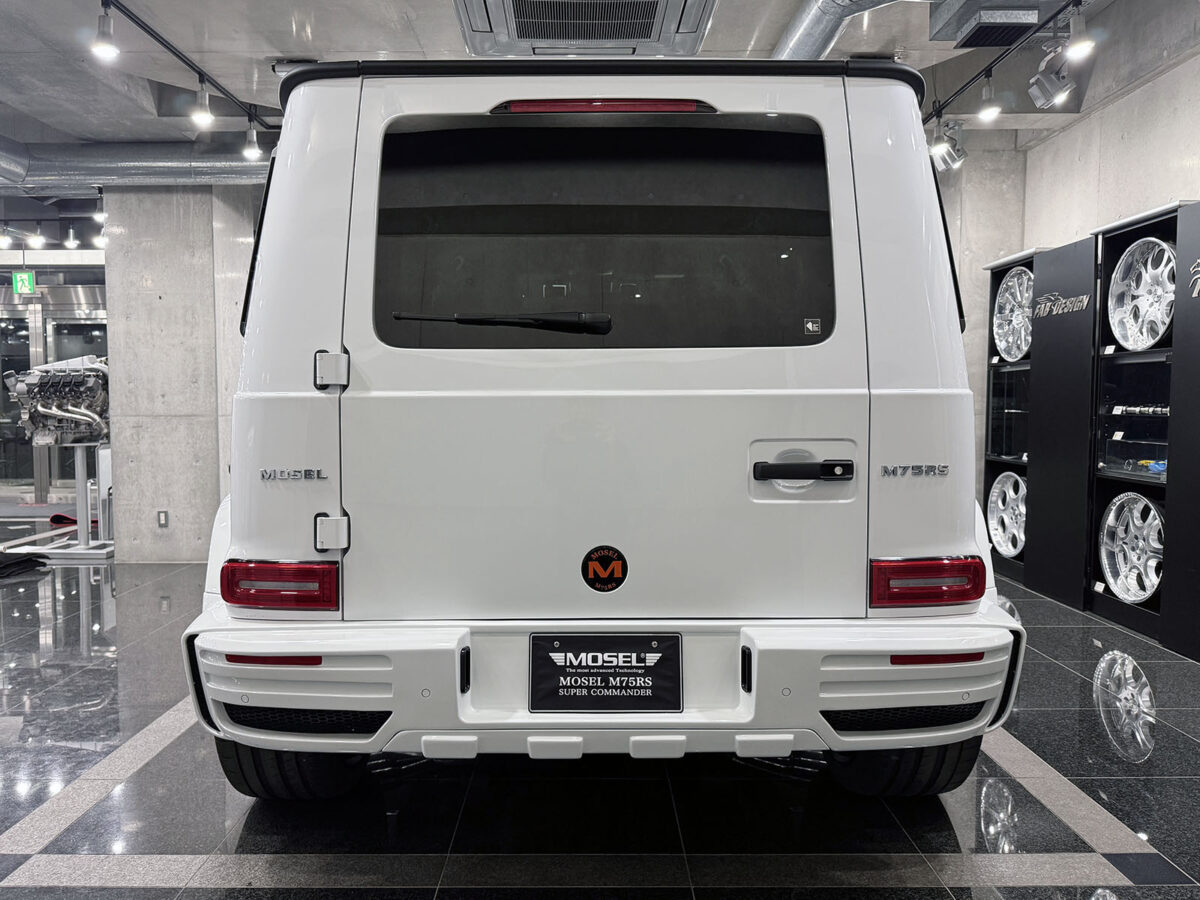 280_MOSEL_M75RS_white_orange_06