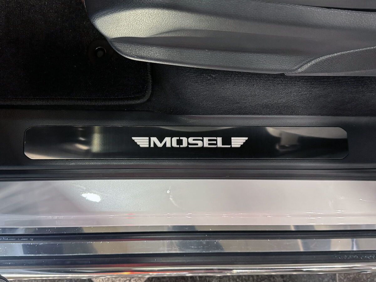 280_MOSEL_M75RS_white_orange_27
