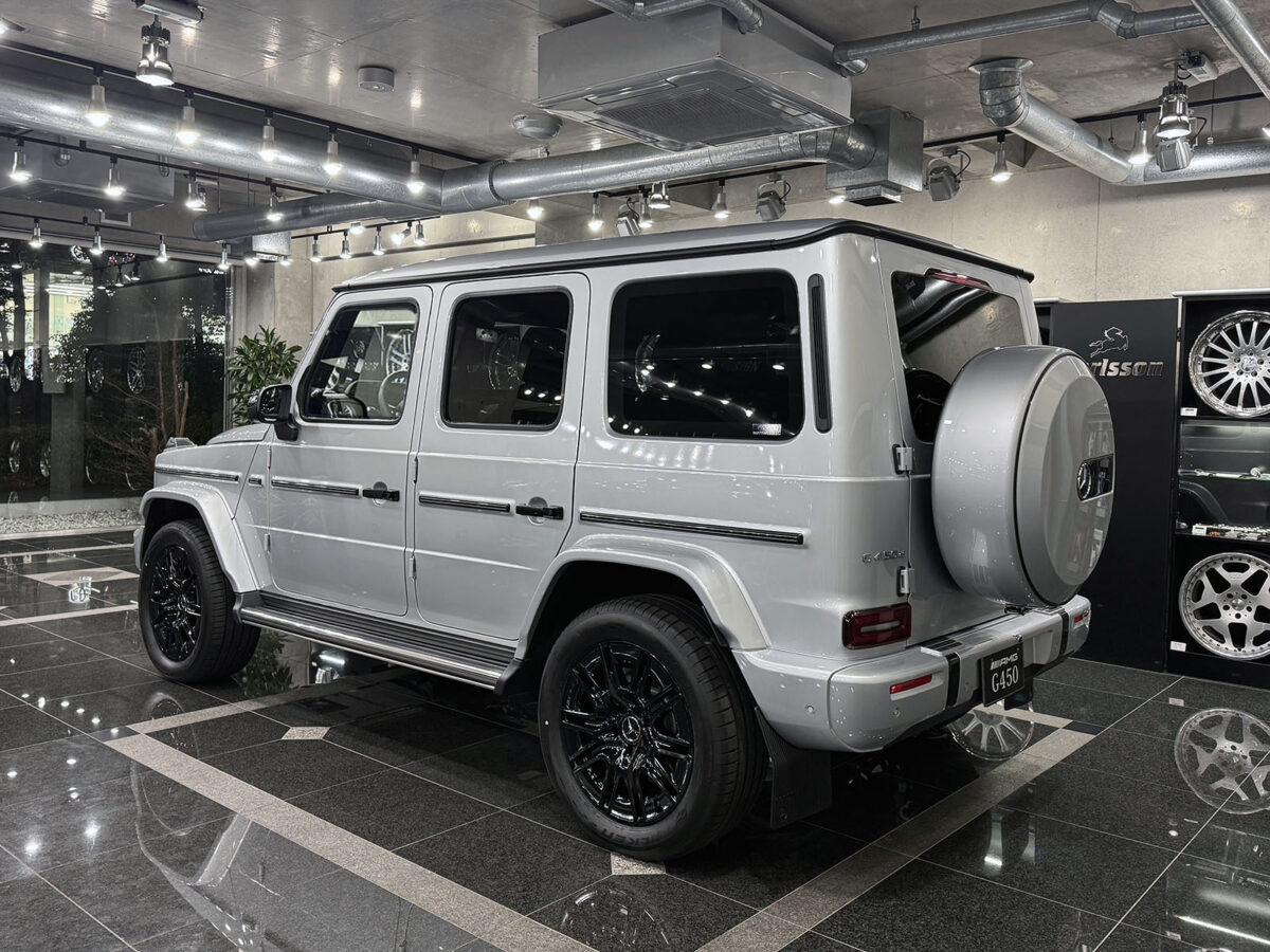 270_G450silver_gray_LHD_03