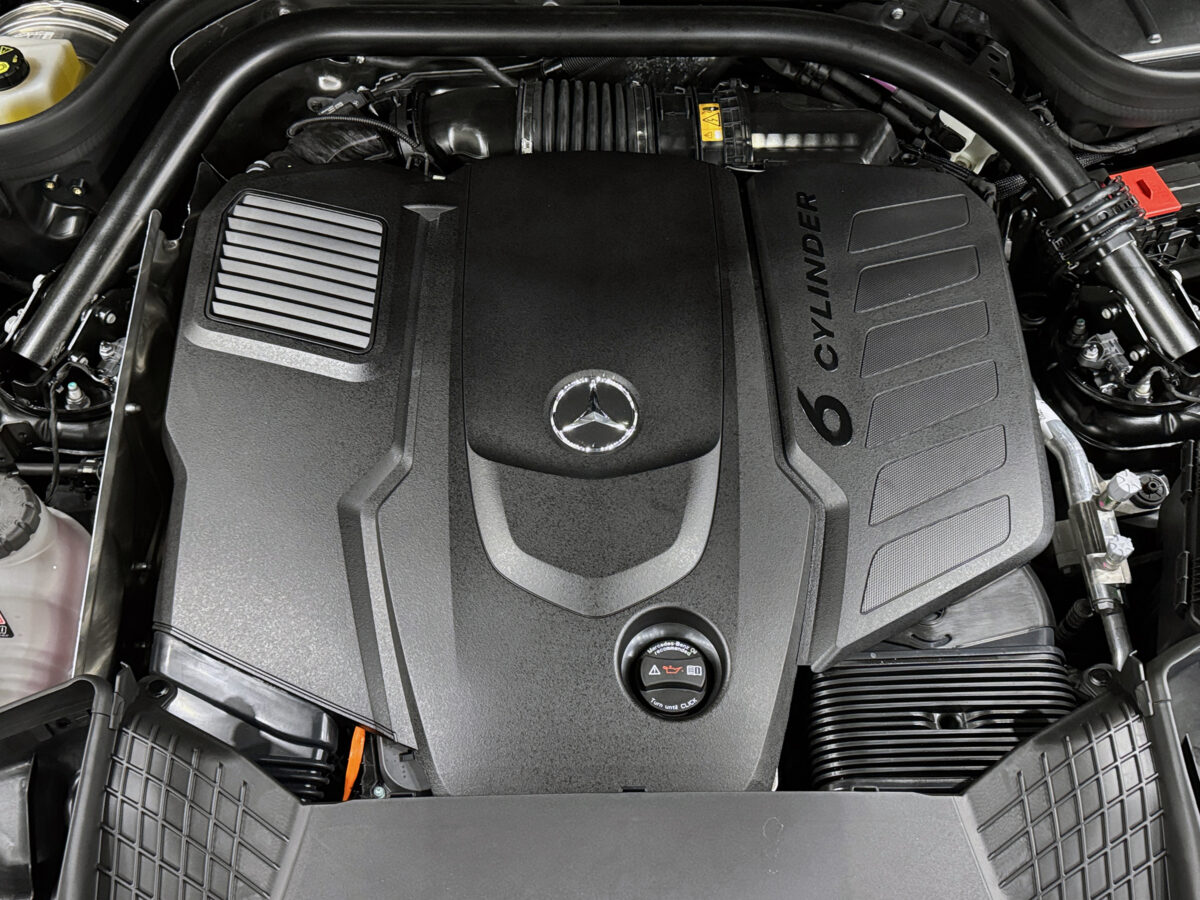 270_G450silver_gray_LHD_15