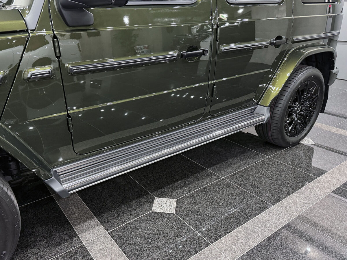 279_G450_olive_beige_RHD_04