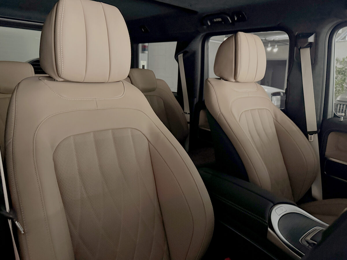 279_G450_olive_beige_RHD_07