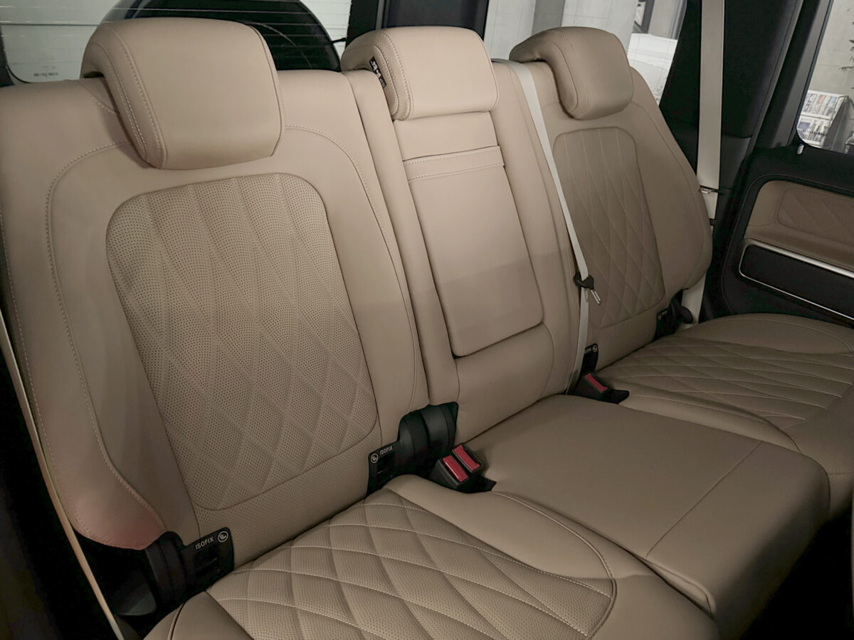 279_G450_olive_beige_RHD_09