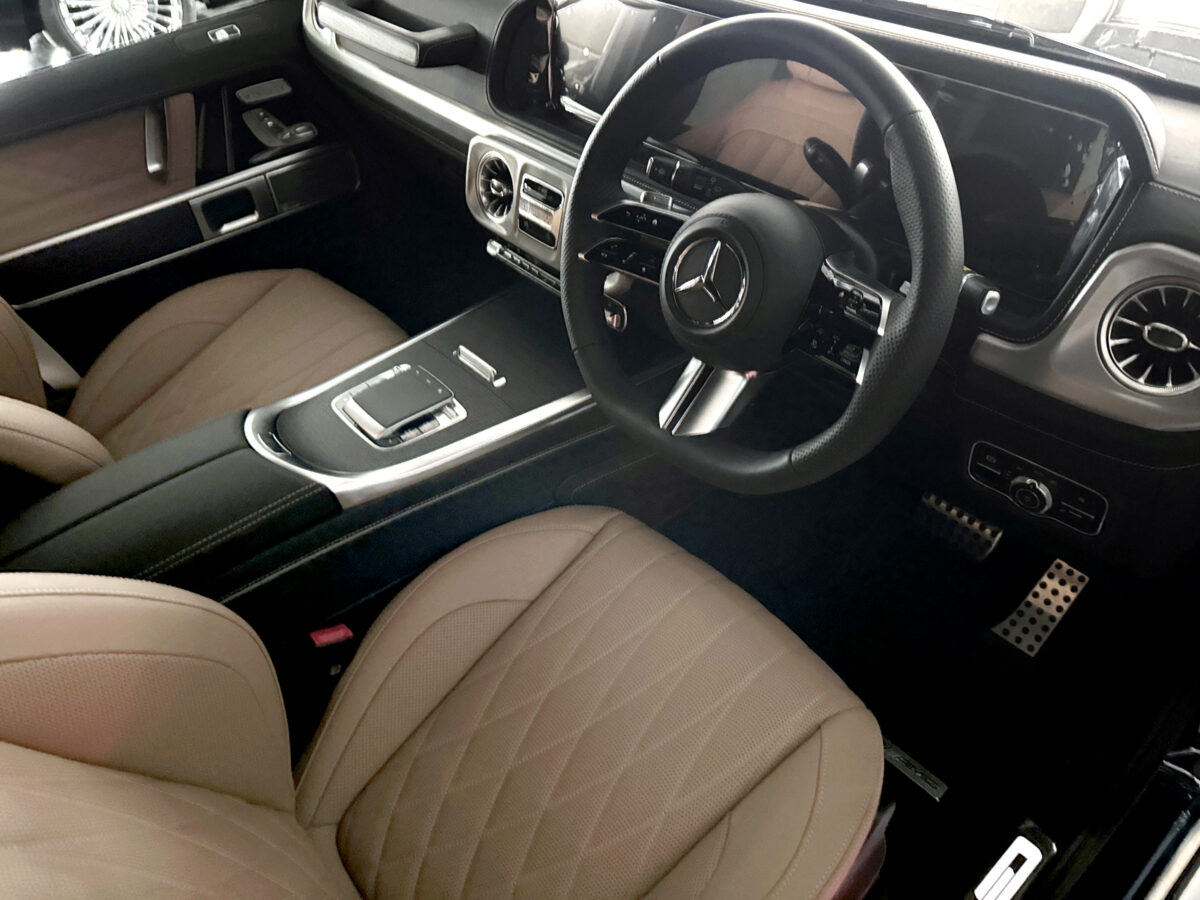 279_G450_olive_beige_RHD_14