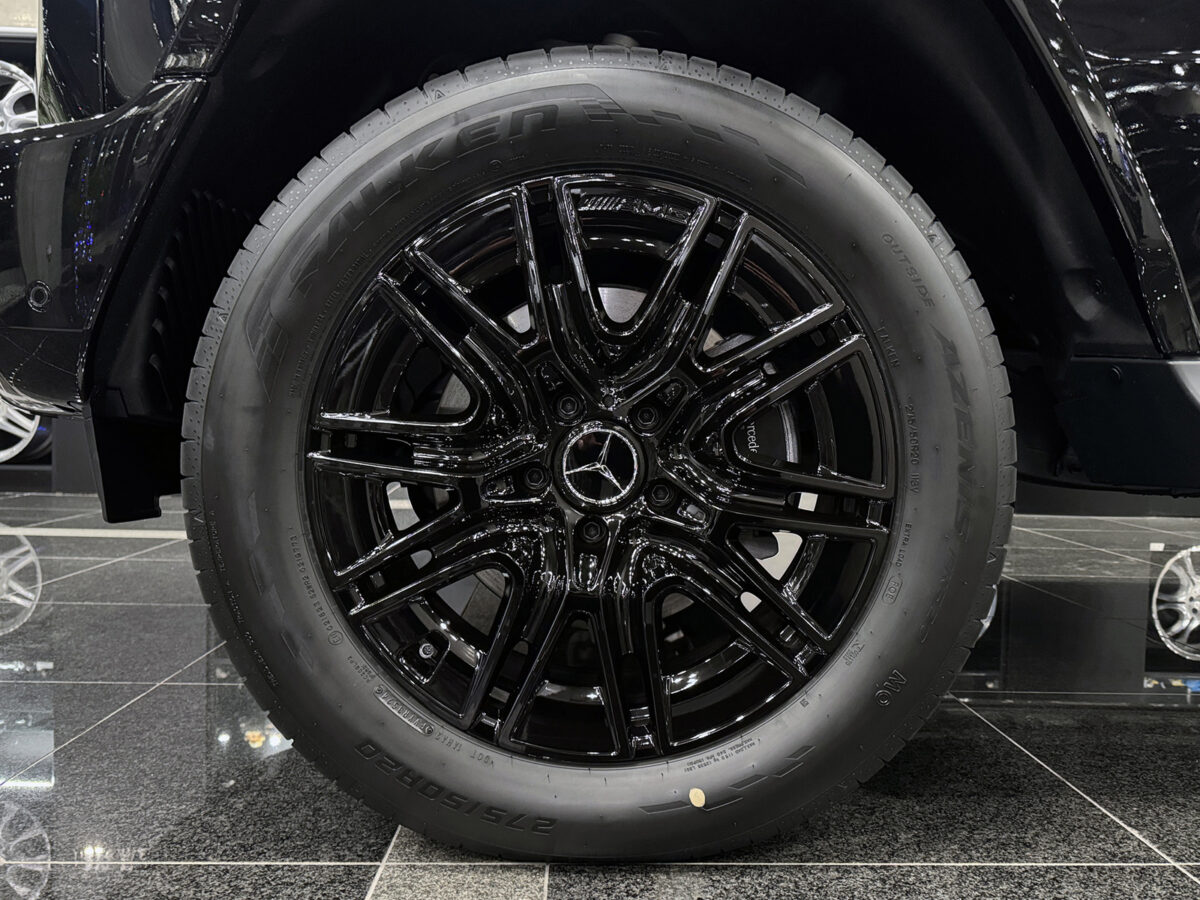283_G450black_brown_night_LH_11