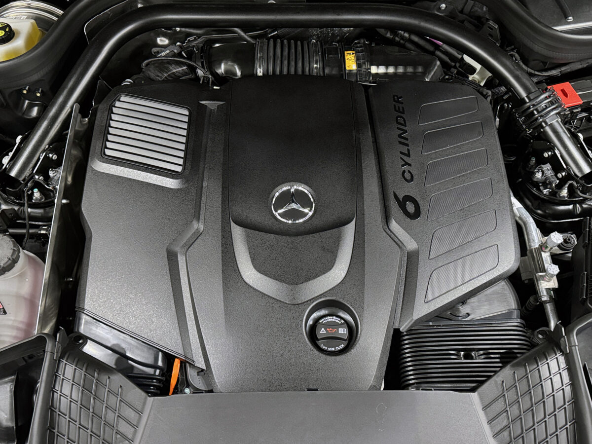 283_G450black_brown_night_LH_13